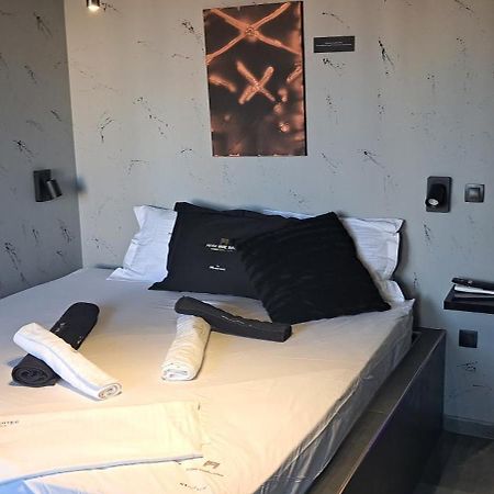 Pietra Mare Suites Patras Buitenkant foto