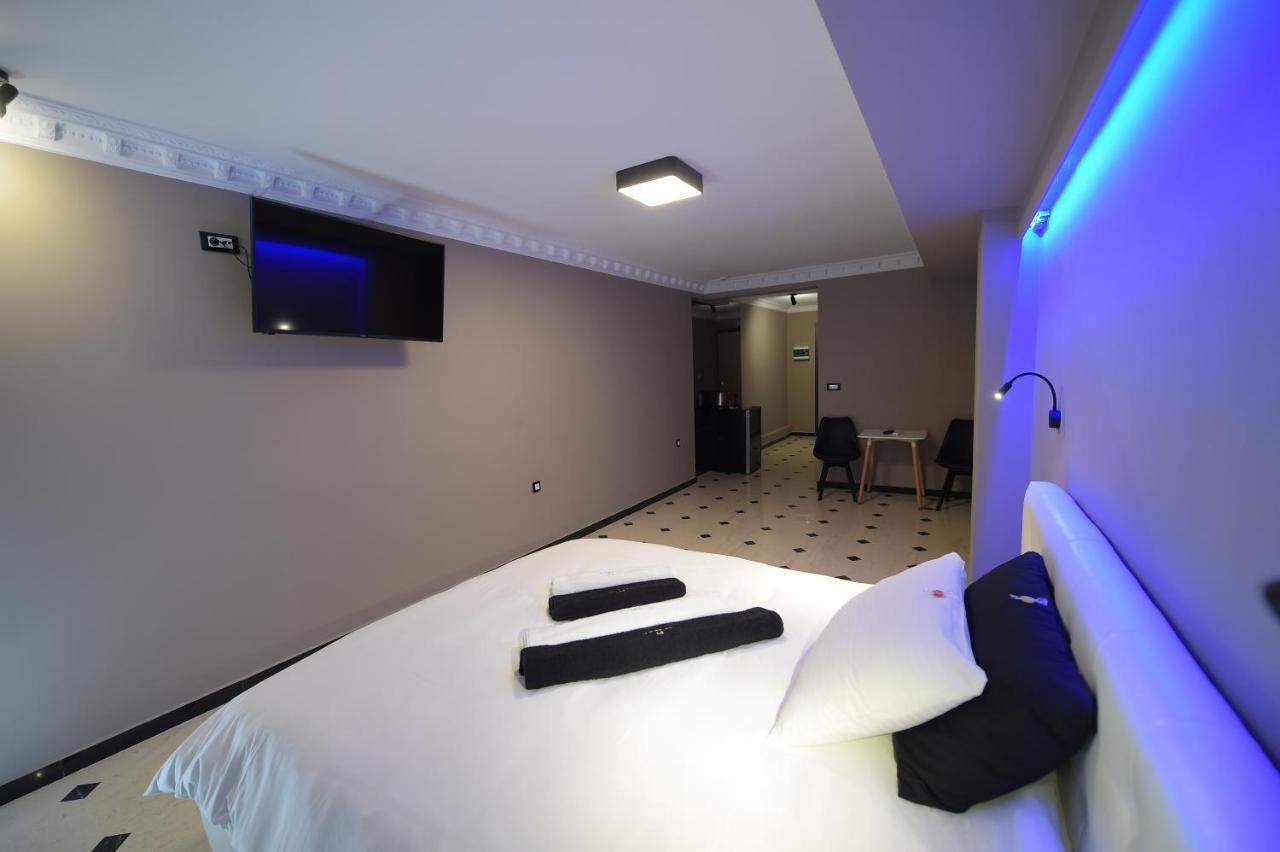 Pietra Mare Suites Patras Buitenkant foto