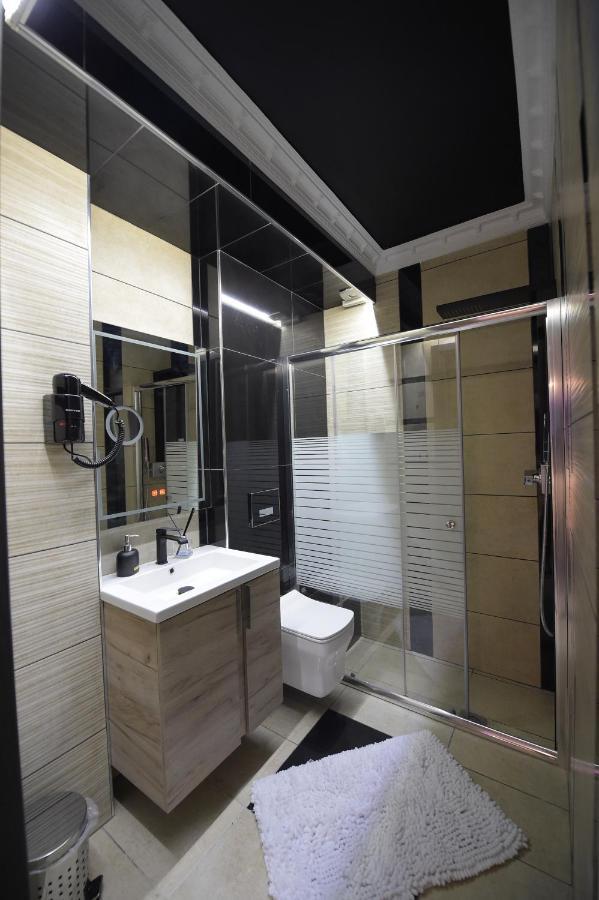 Pietra Mare Suites Patras Buitenkant foto