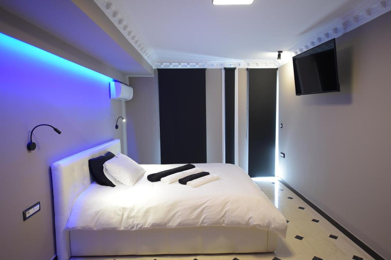Pietra Mare Suites Patras Buitenkant foto