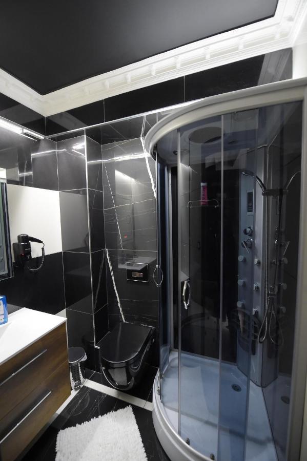 Pietra Mare Suites Patras Buitenkant foto