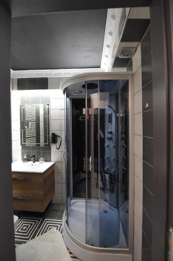 Pietra Mare Suites Patras Buitenkant foto