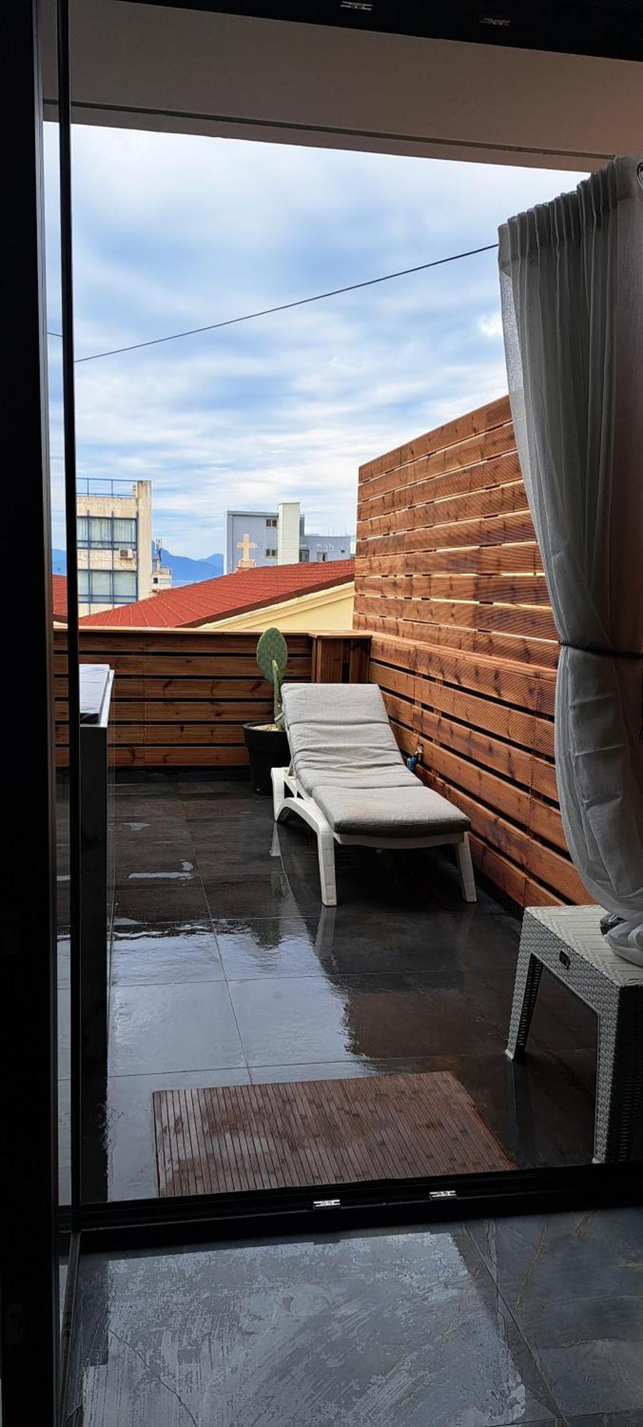 Pietra Mare Suites Patras Buitenkant foto