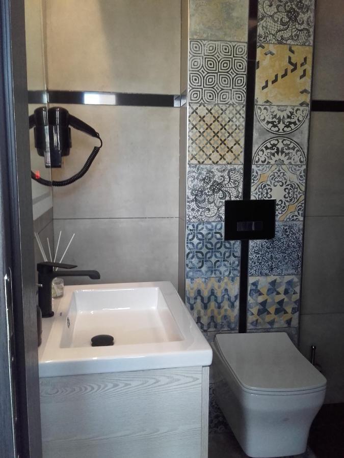 Pietra Mare Suites Patras Buitenkant foto