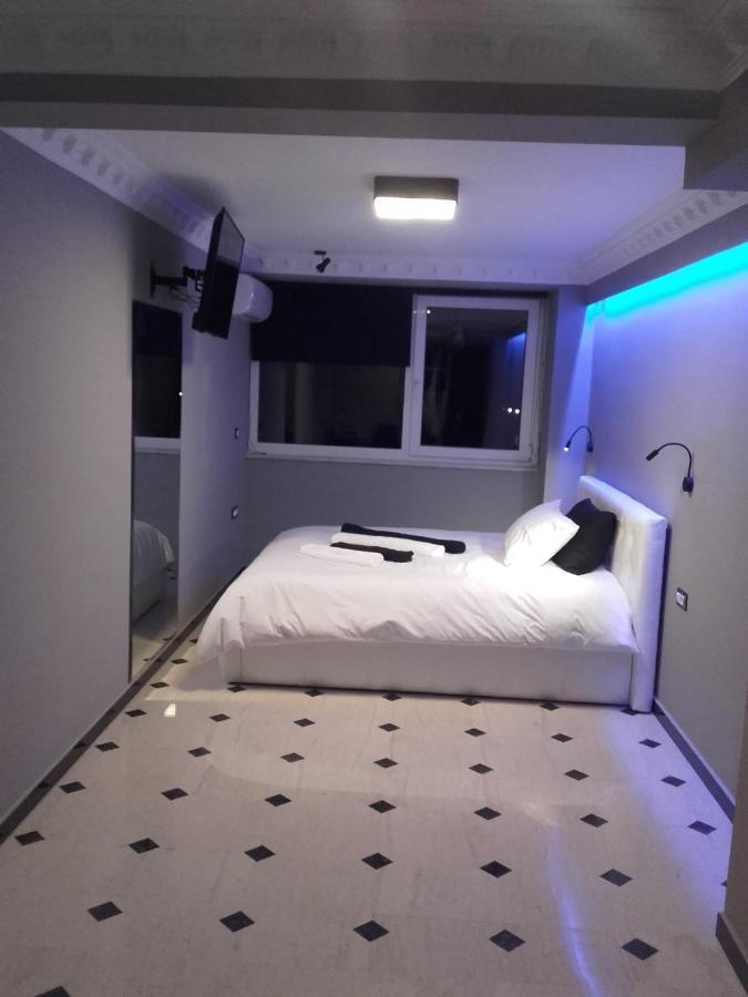 Pietra Mare Suites Patras Buitenkant foto