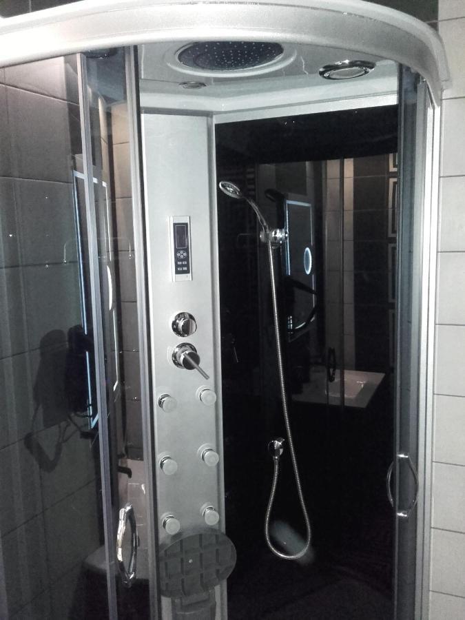 Pietra Mare Suites Patras Buitenkant foto